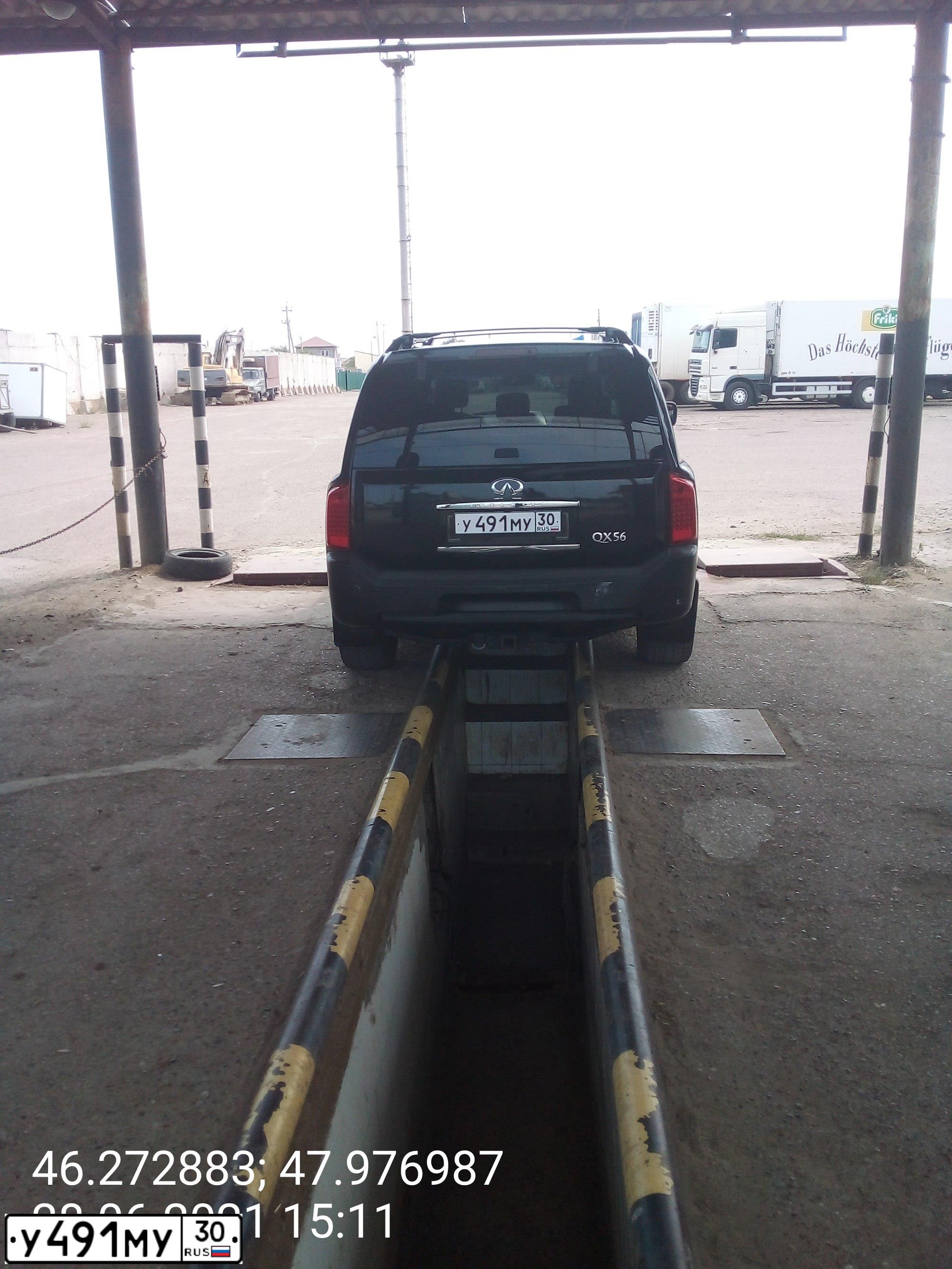Фото автомобиля INFINITI QX80 /QX56/, 2006 — госномер К202СА93. Цвет: ЧЕРНЫЙ