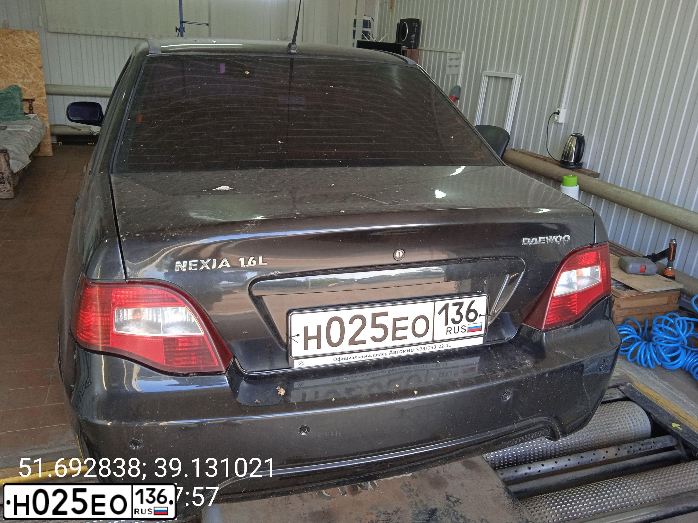 Фото автомобиля DAEWOO NEXIA, 2011 — госномер О050ТО36. Цвет: Бледно-Черный