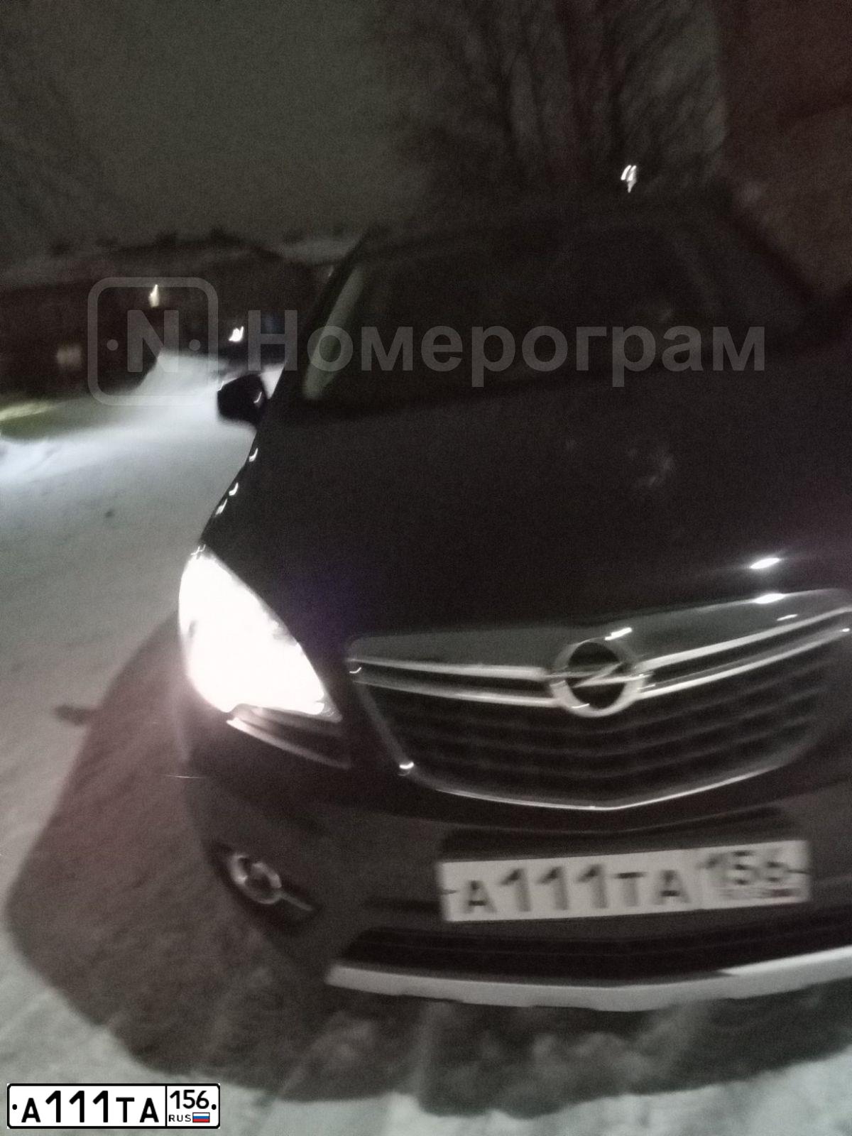 Фото автомобиля OPEL MOKKA, 2013 — госномер А111ТА156. Цвет: Коричневый