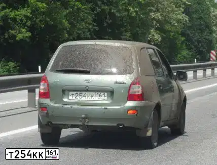 Фото автомобиля LADA 1117 KALINA, 2010 — госномер Т254КК161. Цвет: СВЕТЛО-ЗЕЛЕНЫЙ
