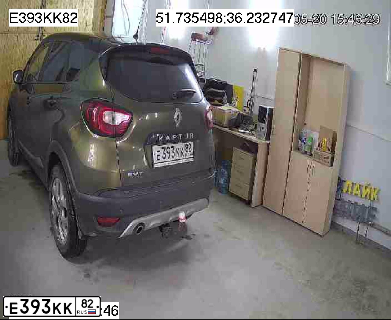 Фото автомобиля RENAULT KAPTUR, 2016 — госномер Р343КА46. Цвет: ЗЕЛЕНЫЙ ЧЕРНЫЙ