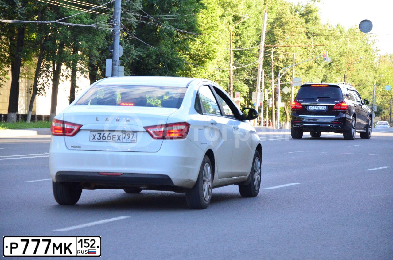 Фото автомобиля MERCEDES GL-KLASSE, 2018 — госномер Р777МК152. Цвет: ЧЕРНЫЙ