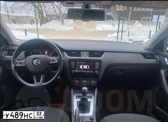 Фото автомобиля SKODA OCTAVIA, 2016 — госномер Х018ТУ33. Цвет: ЧЕРНЫЙ