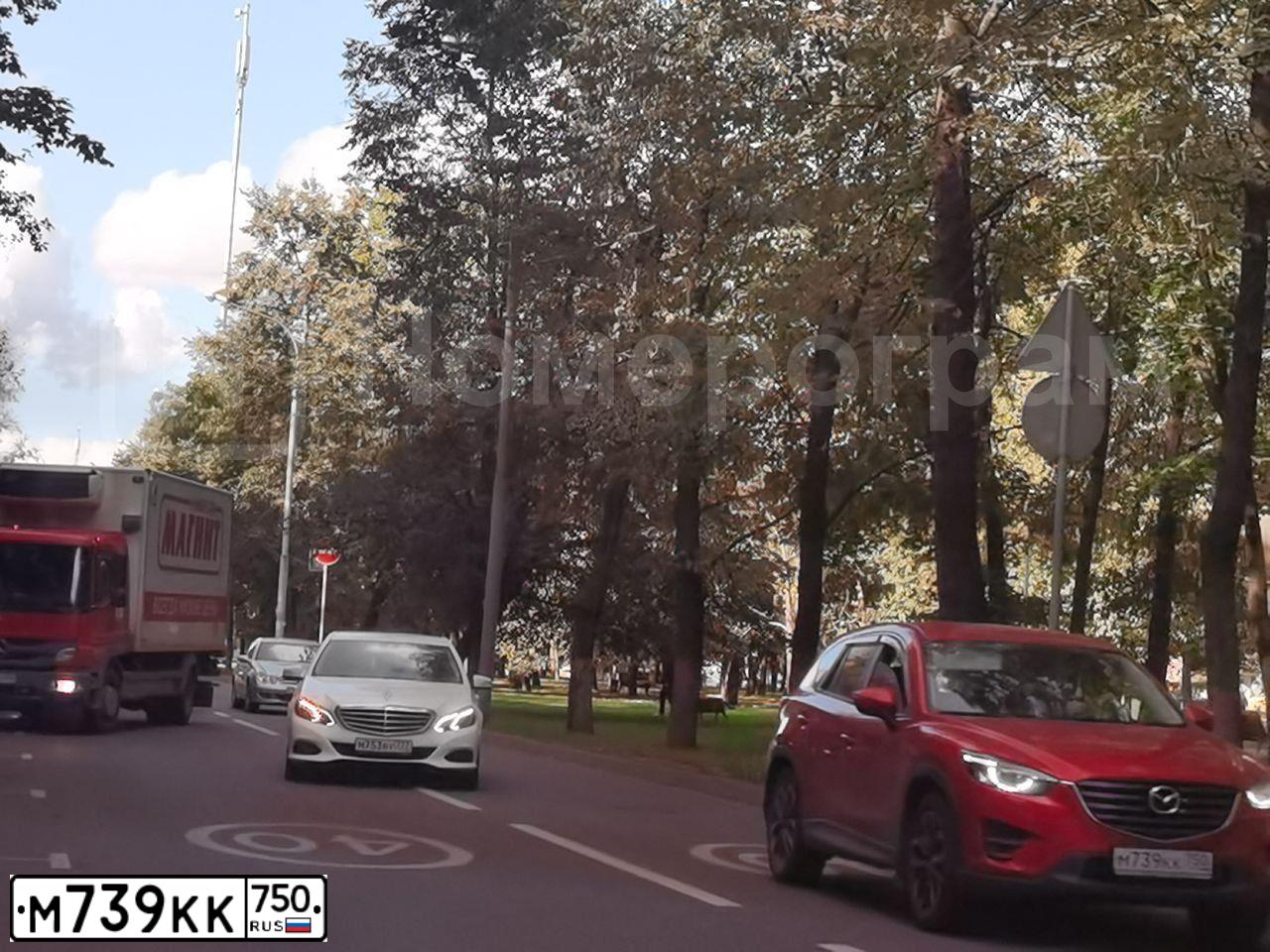 Фото автомобиля MAZDA CX-5, 2016 — госномер С804МР76. Цвет: КРАСНЫЙ