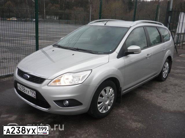 Фото автомобиля FORD FOCUS, 2010 — госномер Р044ЕО07. Цвет: Серебристый
