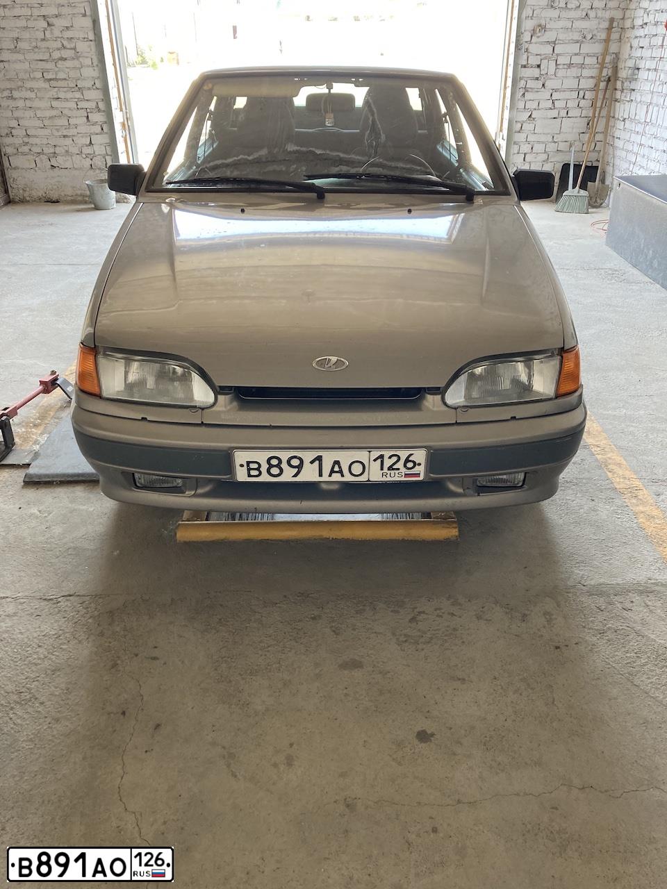 Фото автомобиля LADA 2115 SAMARA, 2007 — госномер А696ТВ102. Цвет: СЕРО-БЕЖЕВЫЙ