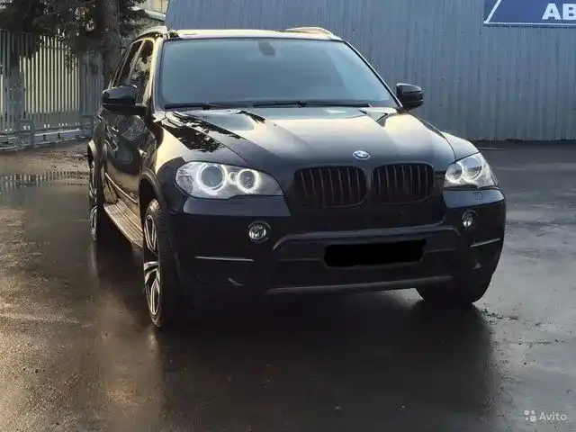 Фото автомобиля BMW X5, 2011 — госномер Н511МК777. Цвет: ЧЕРНЫЙ