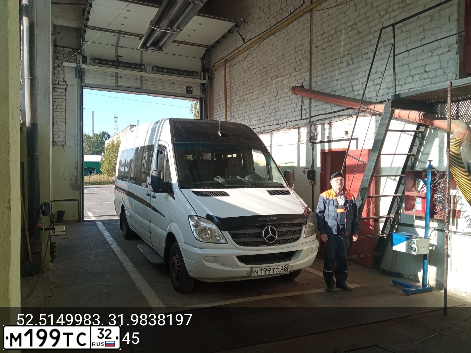 Фото автомобиля ЛУИДОР 223602, 2012 — госномер У310ОЕ31