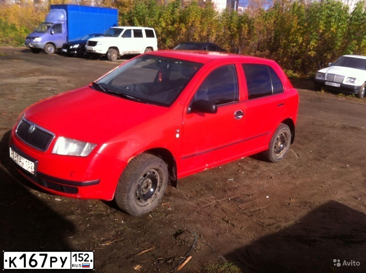 Фото автомобиля SKODA FABIA, 2001 — госномер У246НМ152. Цвет: Красный