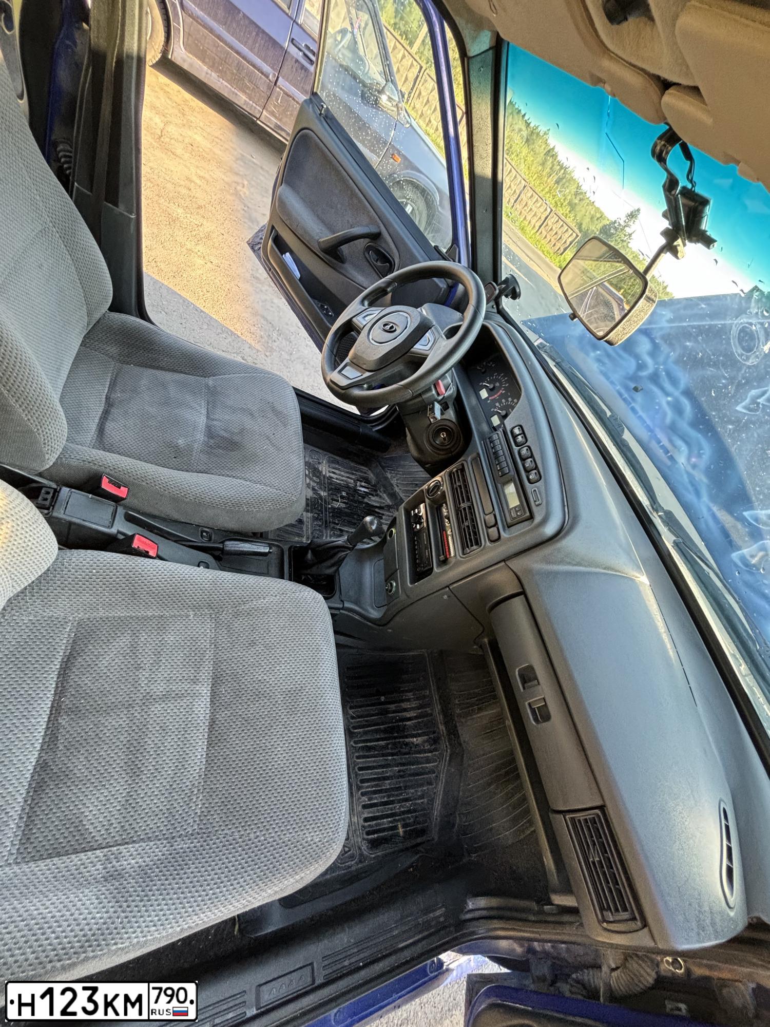 Фото автомобиля LADA 2114 SAMARA, 2011 — госномер Н123КМ790. Цвет: синий