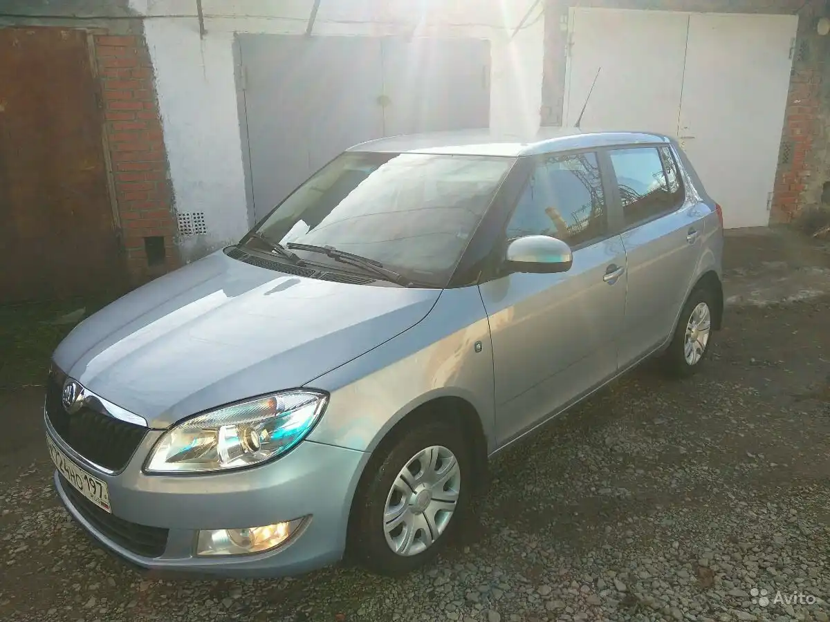 Фото автомобиля SKODA FABIA, 2011 — госномер Р404НЕ126