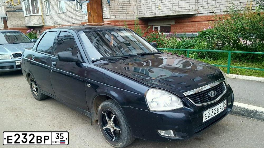 Фото автомобиля LADA 2170 PRIORA, 2007 — госномер В264ТК147. Цвет: ЧЕРНЫЙ