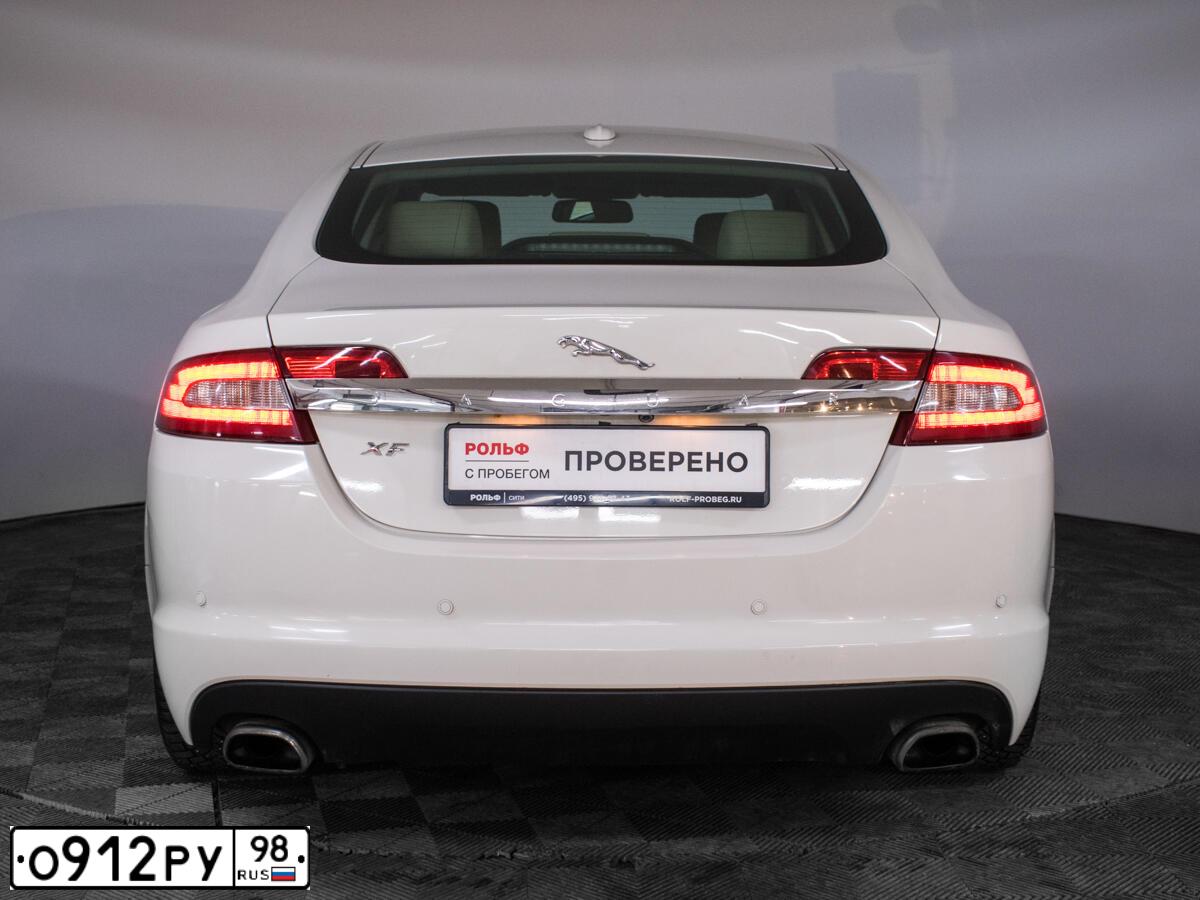 Фото автомобиля JAGUAR XF-SERIE, 2009 — госномер Р353ВТ977. Цвет: Белый