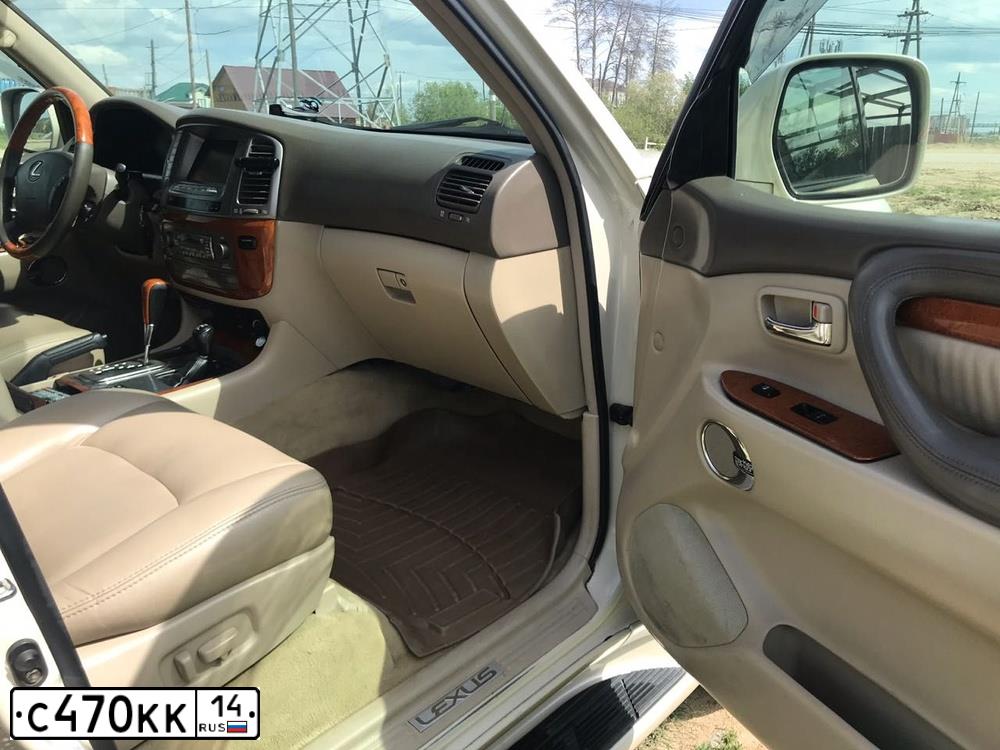 Фото автомобиля LEXUS LX, 2004 — госномер К656ХР154. Цвет: КОРИЧНЕВЫЙ СВЕТЛО-БЕЖЕВЫЙ