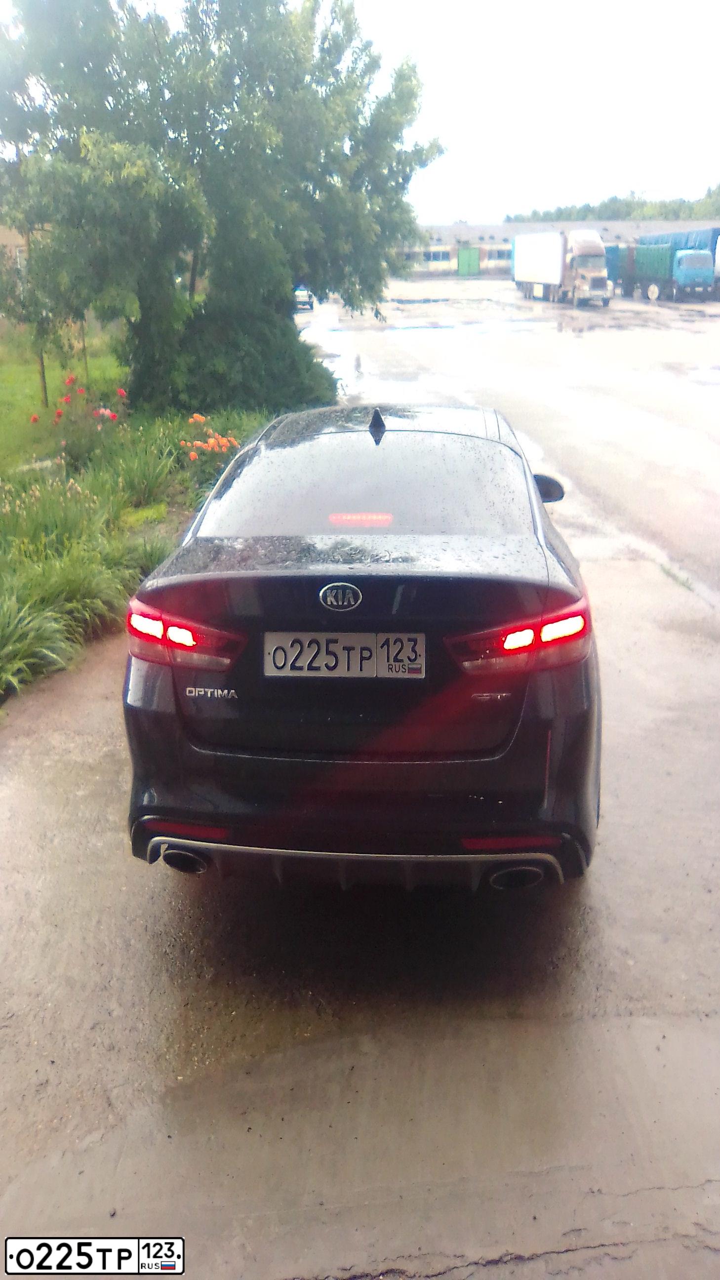 Фото автомобиля KIA MAGENTIS / OPTIMA, 2017 — госномер О225ТР123. Цвет: синий