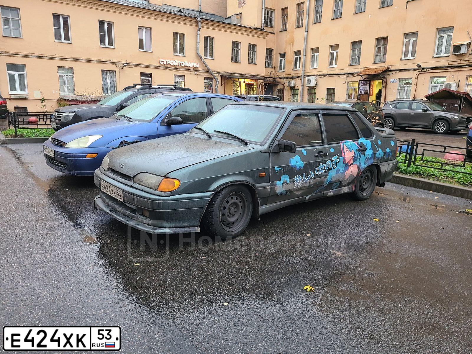 Фото автомобиля LADA 2115 SAMARA, 2008 — госномер Е601СС147. Цвет: Серо-сине-зеленый