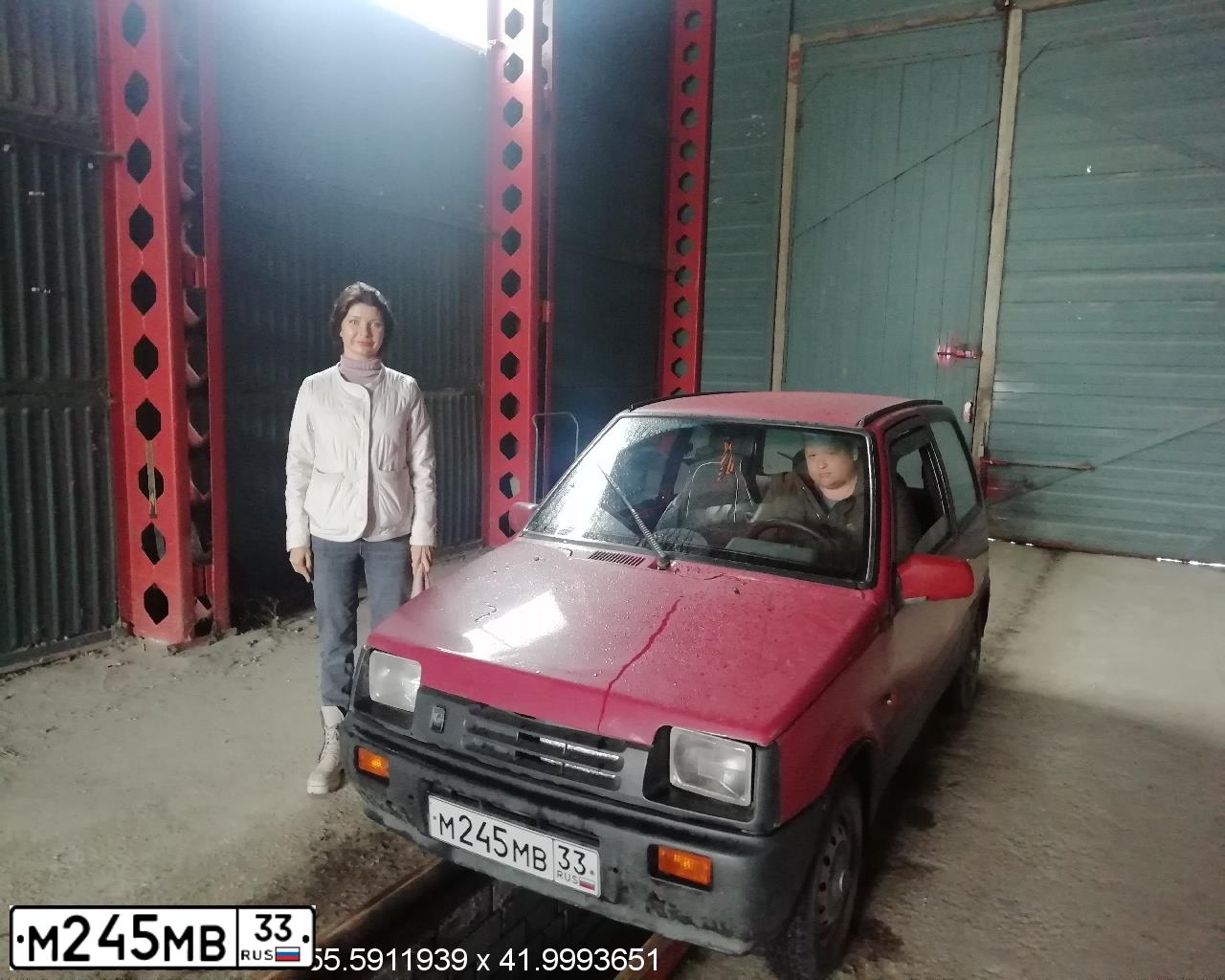 Фото автомобиля SEAZ OKA, 2003 — госномер М245МВ33. Цвет: ВИШНЕВЫЙ