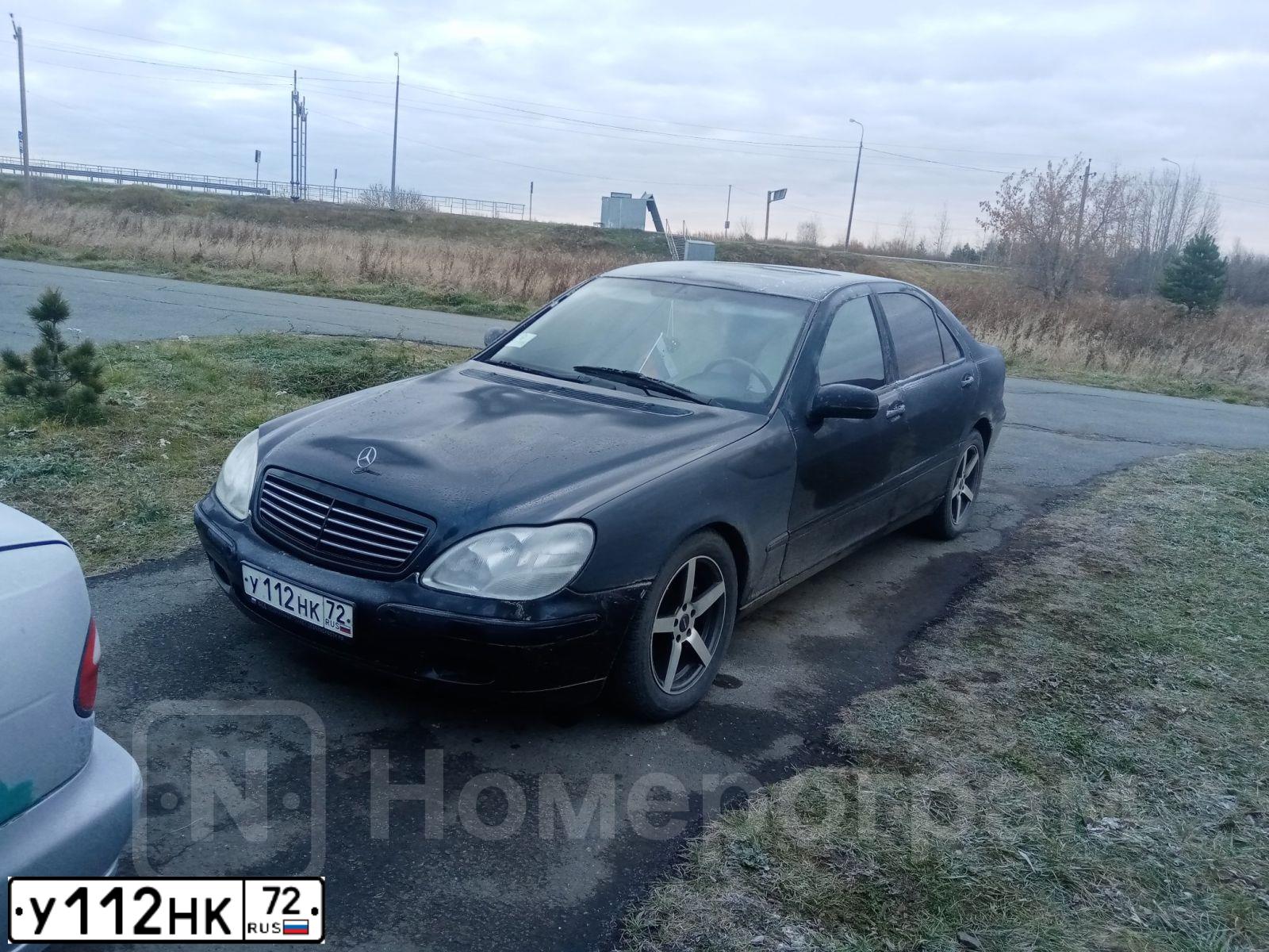 Фото автомобиля MERCEDES S-KLASSE, 1998 — госномер У112НК72. Цвет: ТЕМНО-СИНИЙ