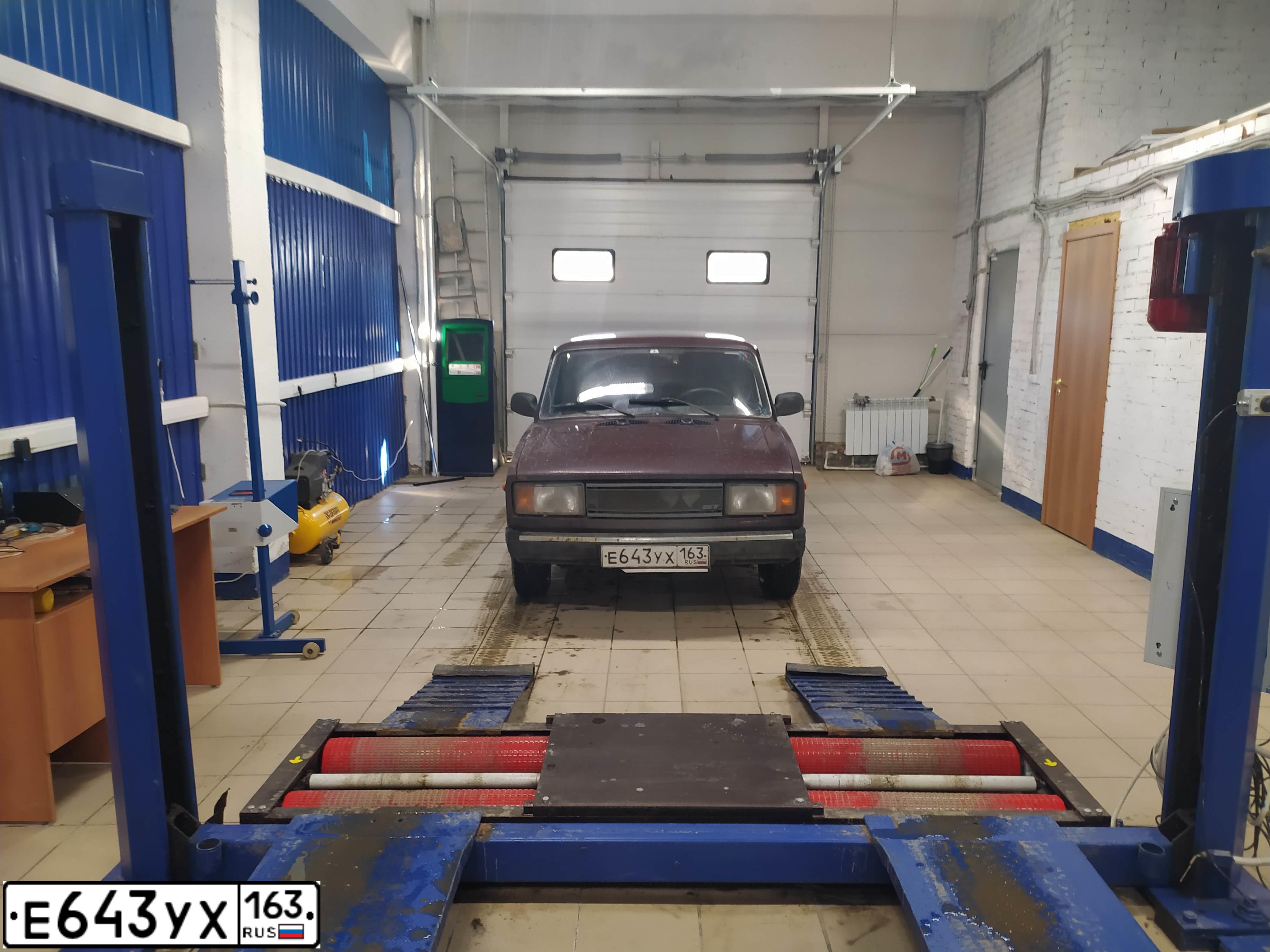 Фото автомобиля LADA 2105, 2007 — госномер Н189АА763. Цвет: ТЕМНО ВИШНЕВЫЙ
