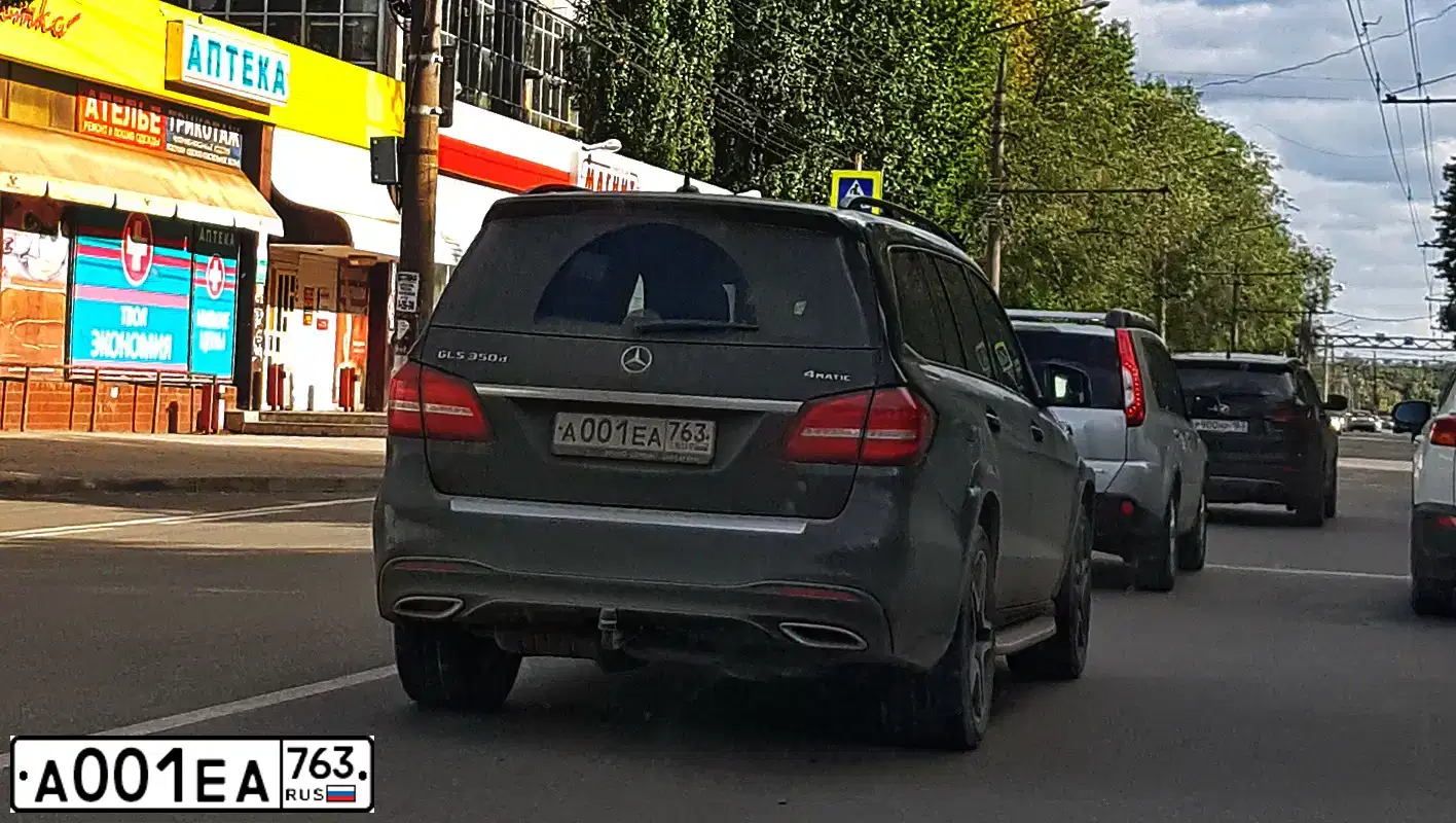 Фото автомобиля MERCEDES GL-KLASSE, 2017 — госномер А001ЕА763. Цвет: ЧЕРНЫЙ