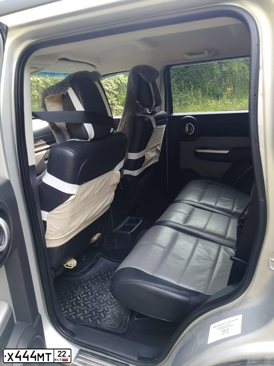 Фото автомобиля DODGE NITRO, 2007 — госномер Н477ОС154. Цвет: СЕРЕБРИСТЫЙ