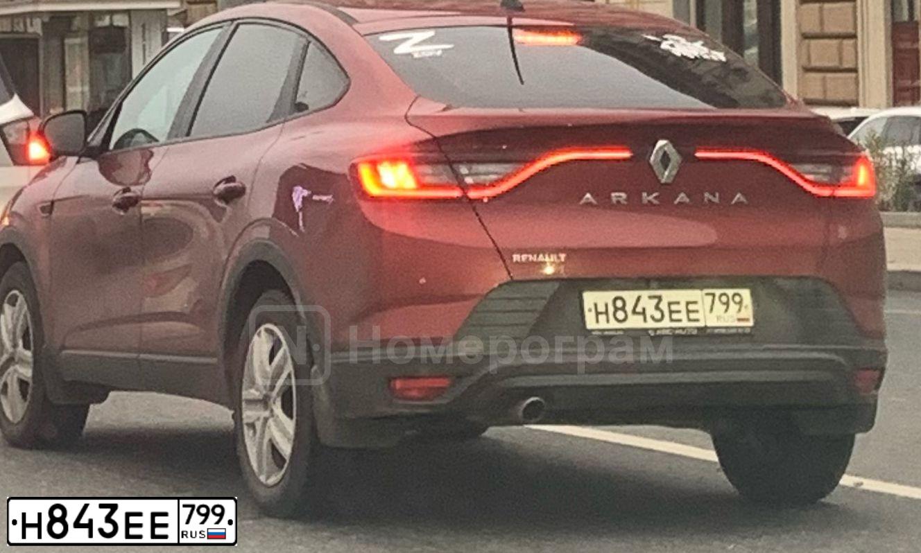 Фото автомобиля RENAULT ARKANA, 2019 — госномер Н843ЕЕ799. Цвет: Красный