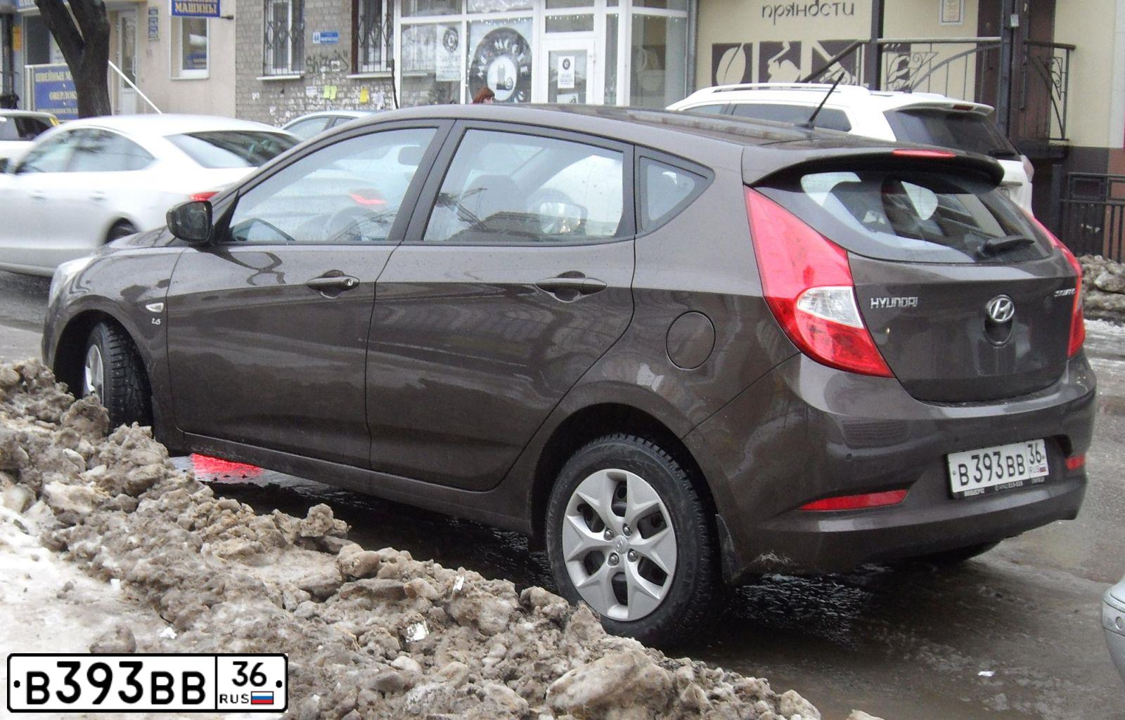 Фото автомобиля NISSAN QASHQAI, 2016 — госномер В393ВВ36. Цвет: БЕЛЫЙ