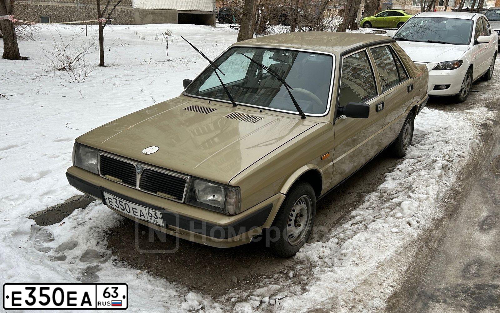 Фото автомобиля LANCIA PRISMA, 1984 — госномер Е350ЕА63. Цвет: Серебристый