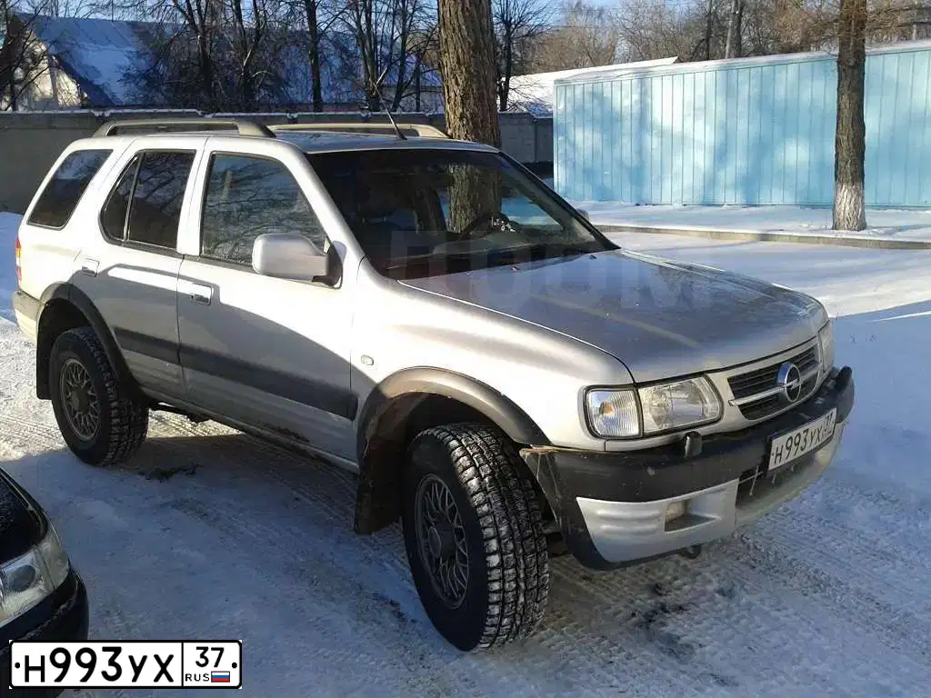 Фото автомобиля OPEL FRONTERA, 2003 — госномер Н993УХ37. Цвет: СЕРЕБРИСТЫЙ