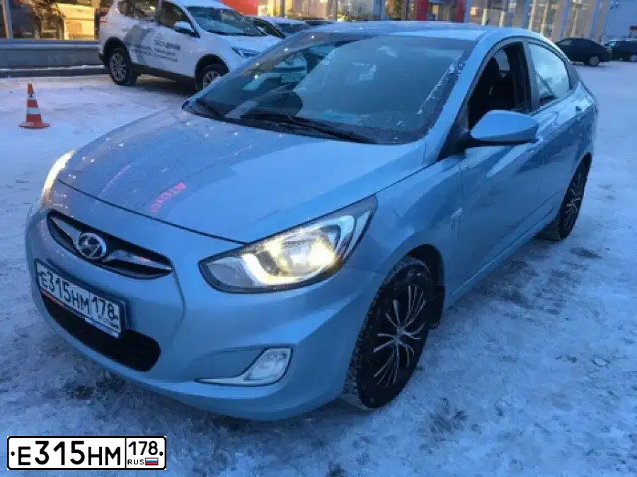 Фото автомобиля HYUNDAI SOLARIS, 2011 — госномер У893ТК57