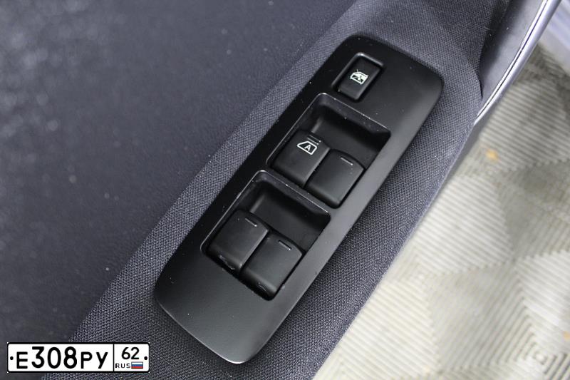 Фото автомобиля NISSAN QASHQAI, 2013 — госномер В117ТТ62. Цвет: СЕРЫЙ