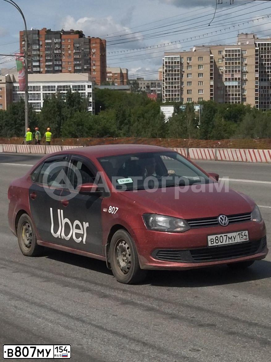 Фото автомобиля VOLKSWAGEN POLO, 2012 — госномер В307МУ154. Цвет: ВИШНЕВО-КРАСНЫЙ