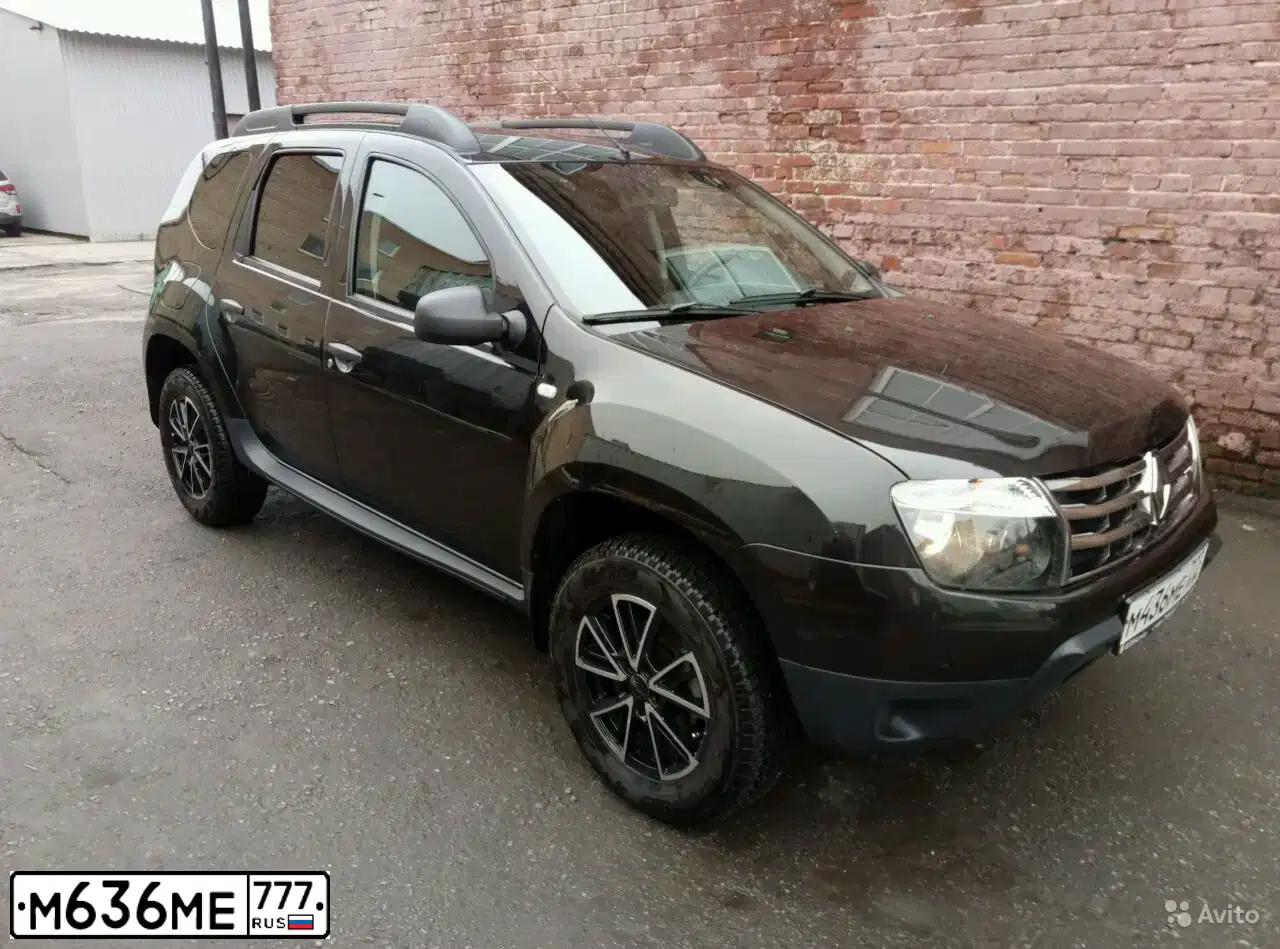 Фото автомобиля KIA RIO, 2014 — госномер М045НУ761. Цвет: Коричневый