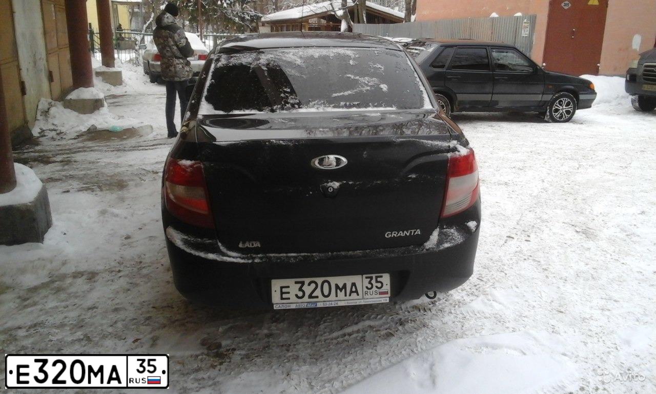 Фото автомобиля LADA 2190 GRANTA, 2013 — госномер Е320МА35. Цвет: Сине-Черный