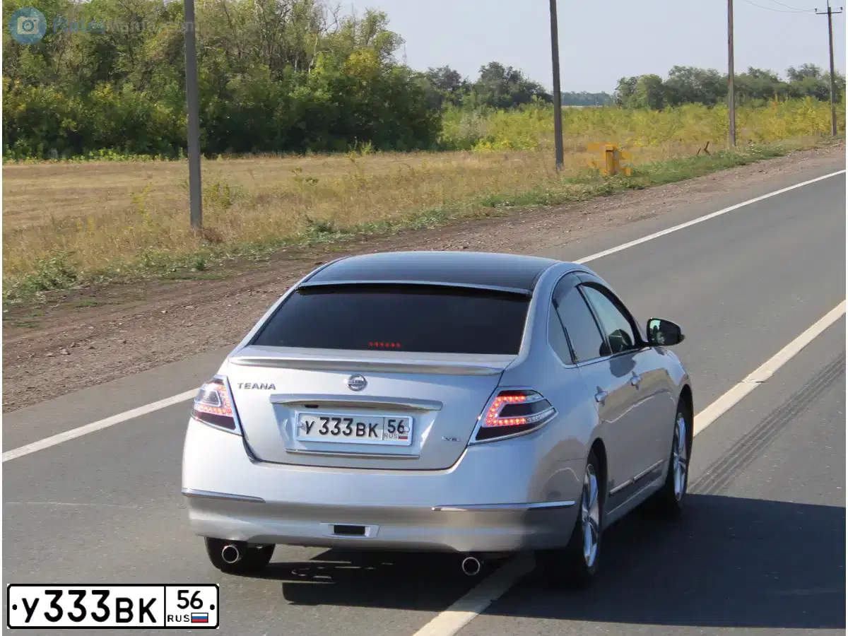 Фото автомобиля NISSAN TEANA, 2012 — госномер У333ВК56. Цвет: СЕРЕБРИСТЫЙ