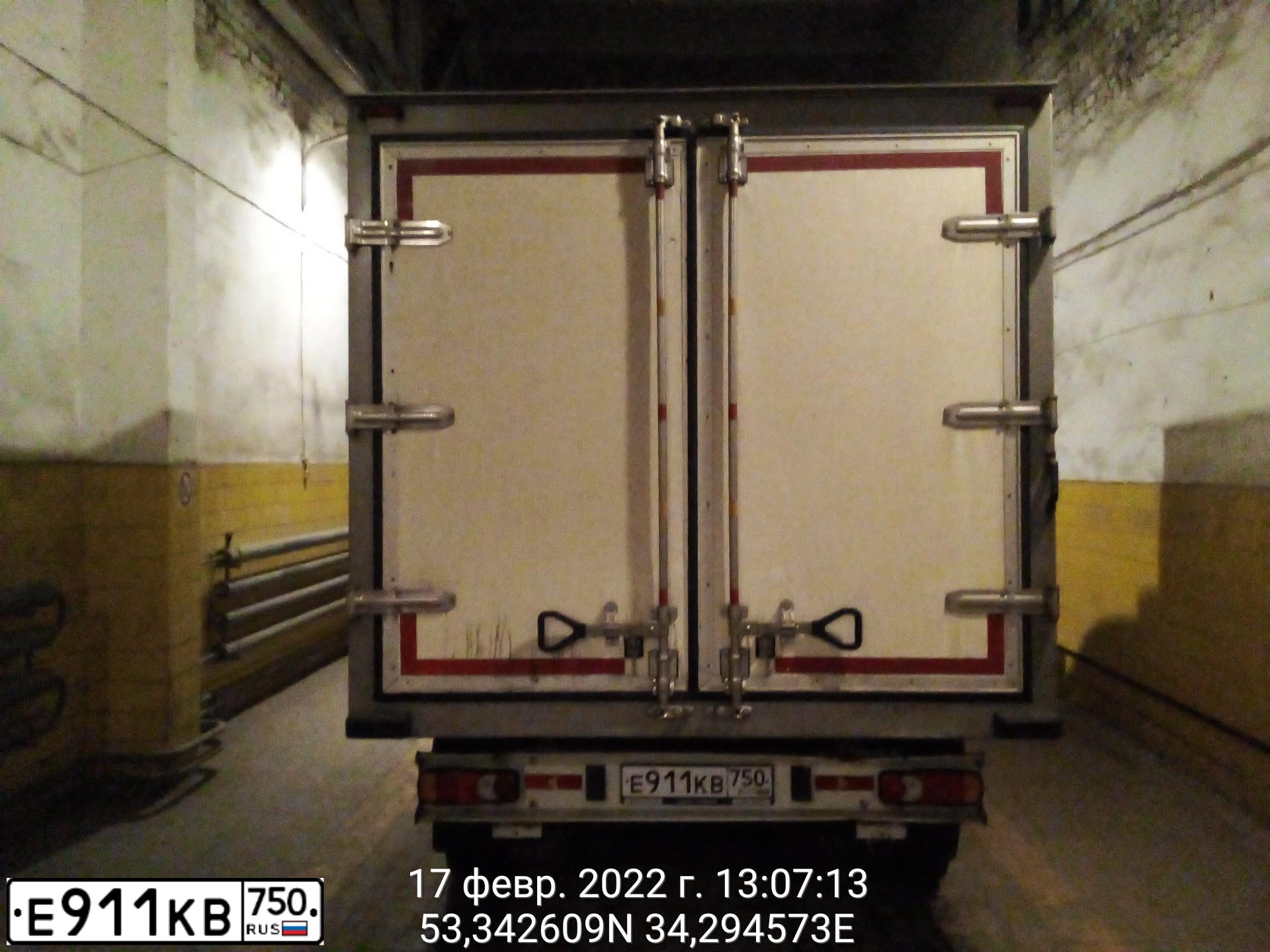 Фото автомобиля PEUGEOT BOXER, 2014 — госномер О100РС32. Цвет: Белый