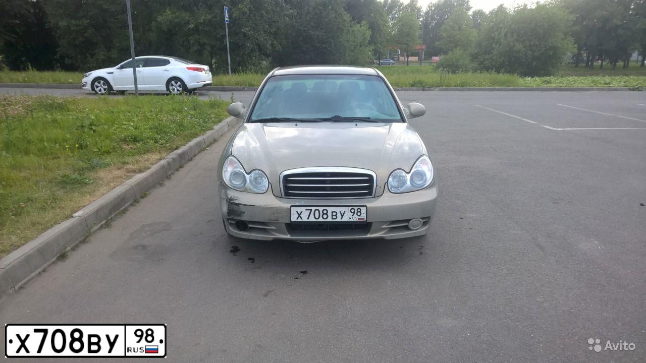 Фото автомобиля HYUNDAI SONATA, 2008 — госномер В501МХ89. Цвет: СВЕТЛО-БЕЖЕВЫЙ