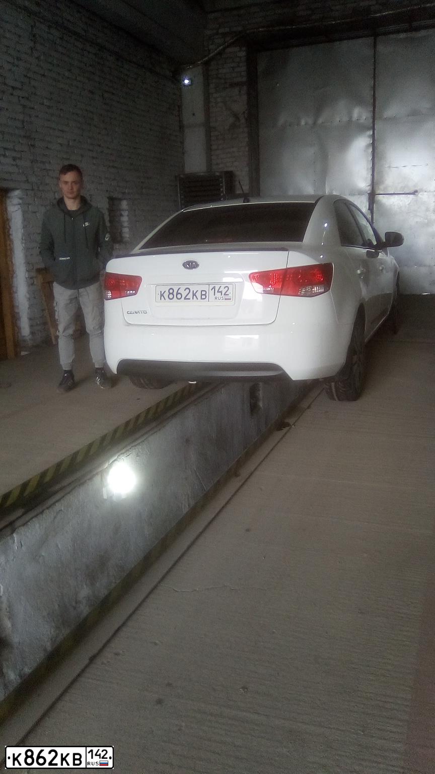 Фото автомобиля KIA CERATO, 2012 — госномер К333ТВ13. Цвет: Красный