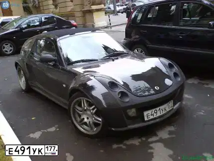 Фото автомобиля SMART ROADSTER, 2004 — госномер В260МТ197. Цвет: ЧЕРНЫЙ