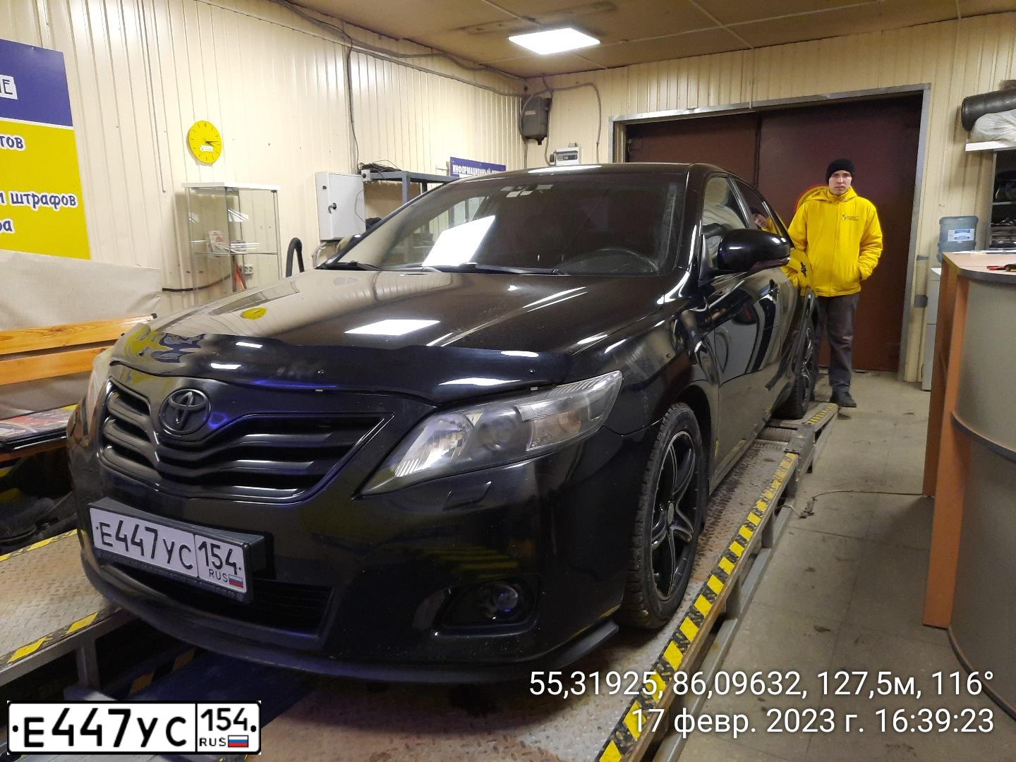 Фото автомобиля TOYOTA CAMRY, 2010 — госномер У454МТ142. Цвет: ЧЕРНЫЙ