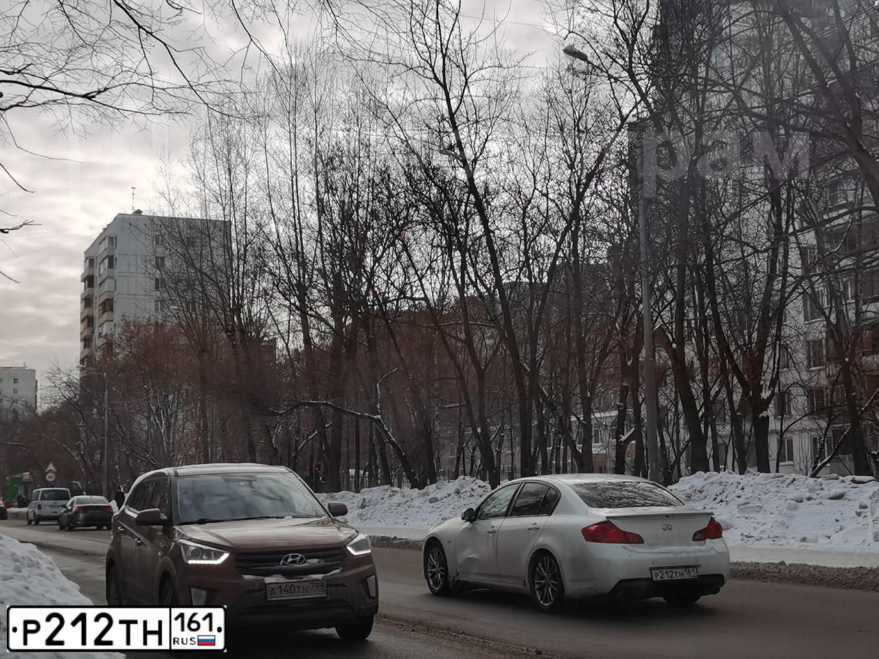Фото автомобиля INFINITI G, 2010 — госномер С424СС61. Цвет: Белый
