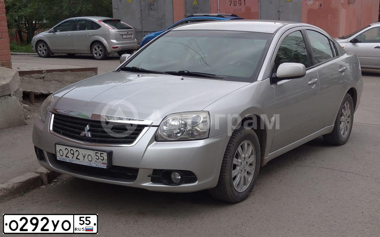 Фото автомобиля MITSUBISHI GALANT, 2008 — госномер О292УО55. Цвет: СЕРЕБРИСТЫЙ