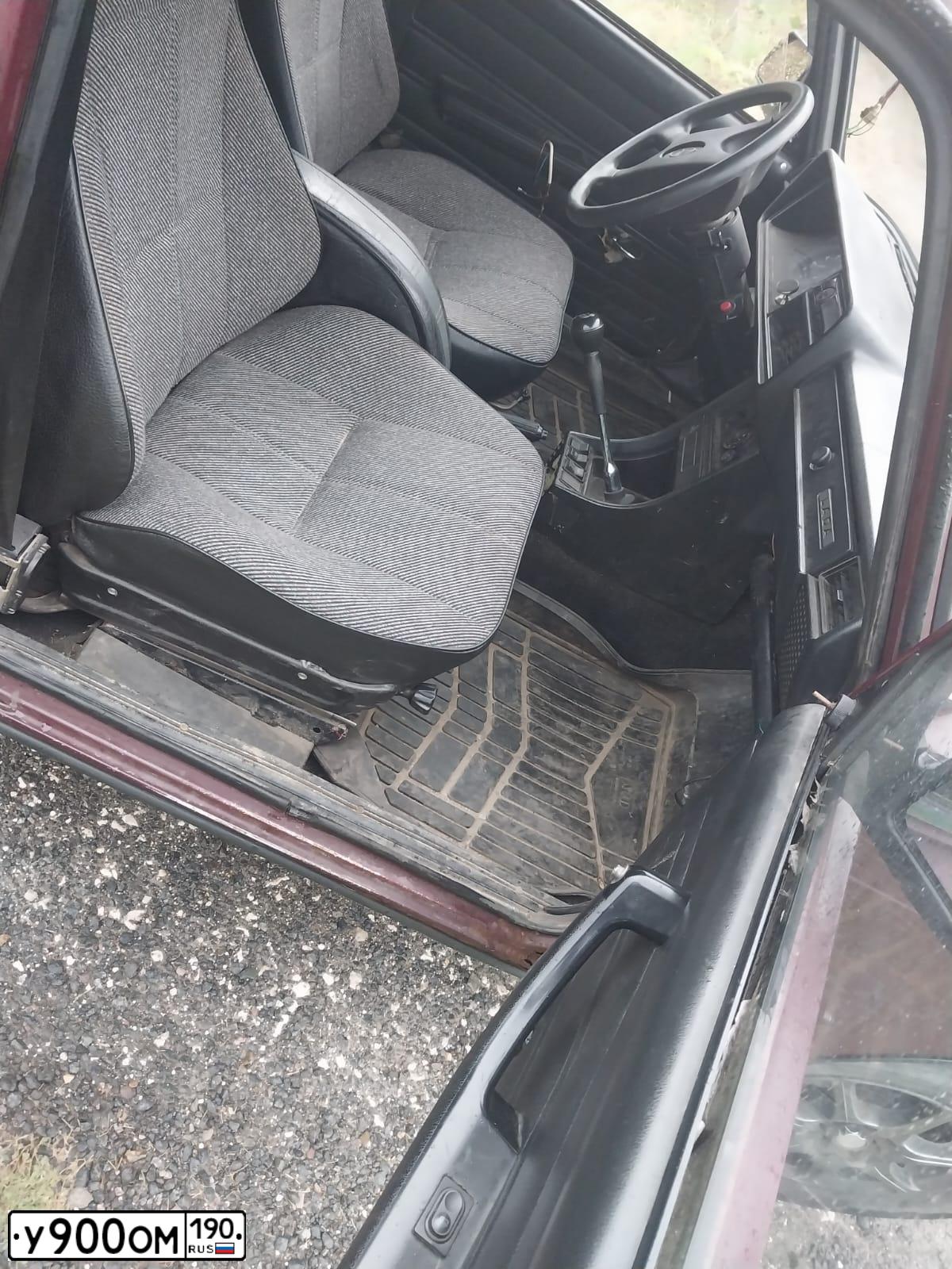 Фото автомобиля LADA LARGUS, 2017 — госномер У900ОМ190. Цвет: ТЕМНО-КОРИЧНЕВЫЙ