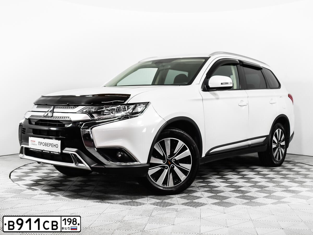 Фото автомобиля MITSUBISHI OUTLANDER, 2019 — госномер С666МХ198. Цвет: Белый