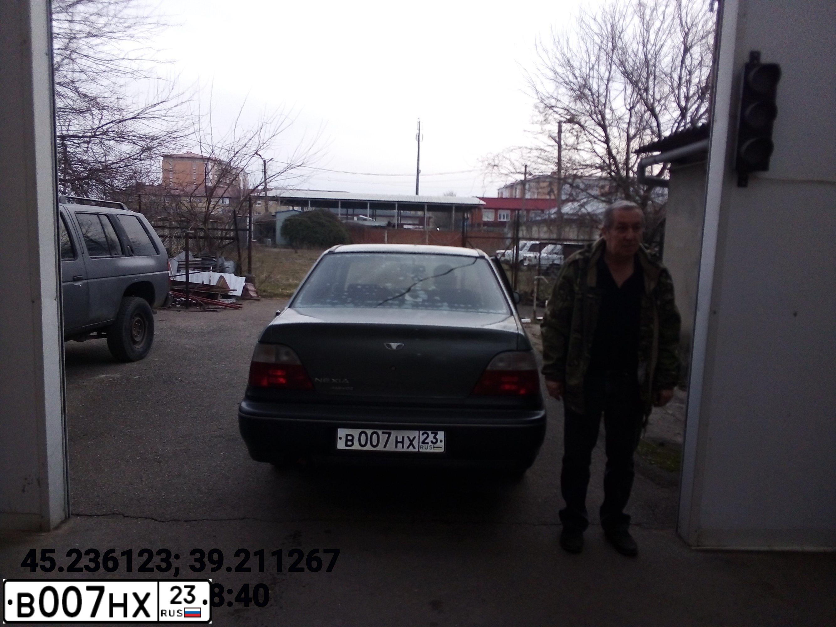 Фото автомобиля DAEWOO NEXIA, 1997 — госномер М247НА193. Цвет: СЕРО-ЗЕЛЕНЫЙ