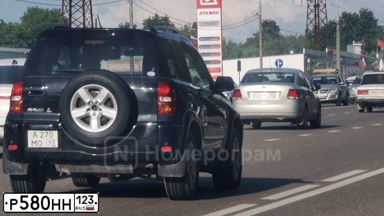 Фото автомобиля VOLKSWAGEN AMAROK, 2012 — госномер В900КК93. Цвет: Белый