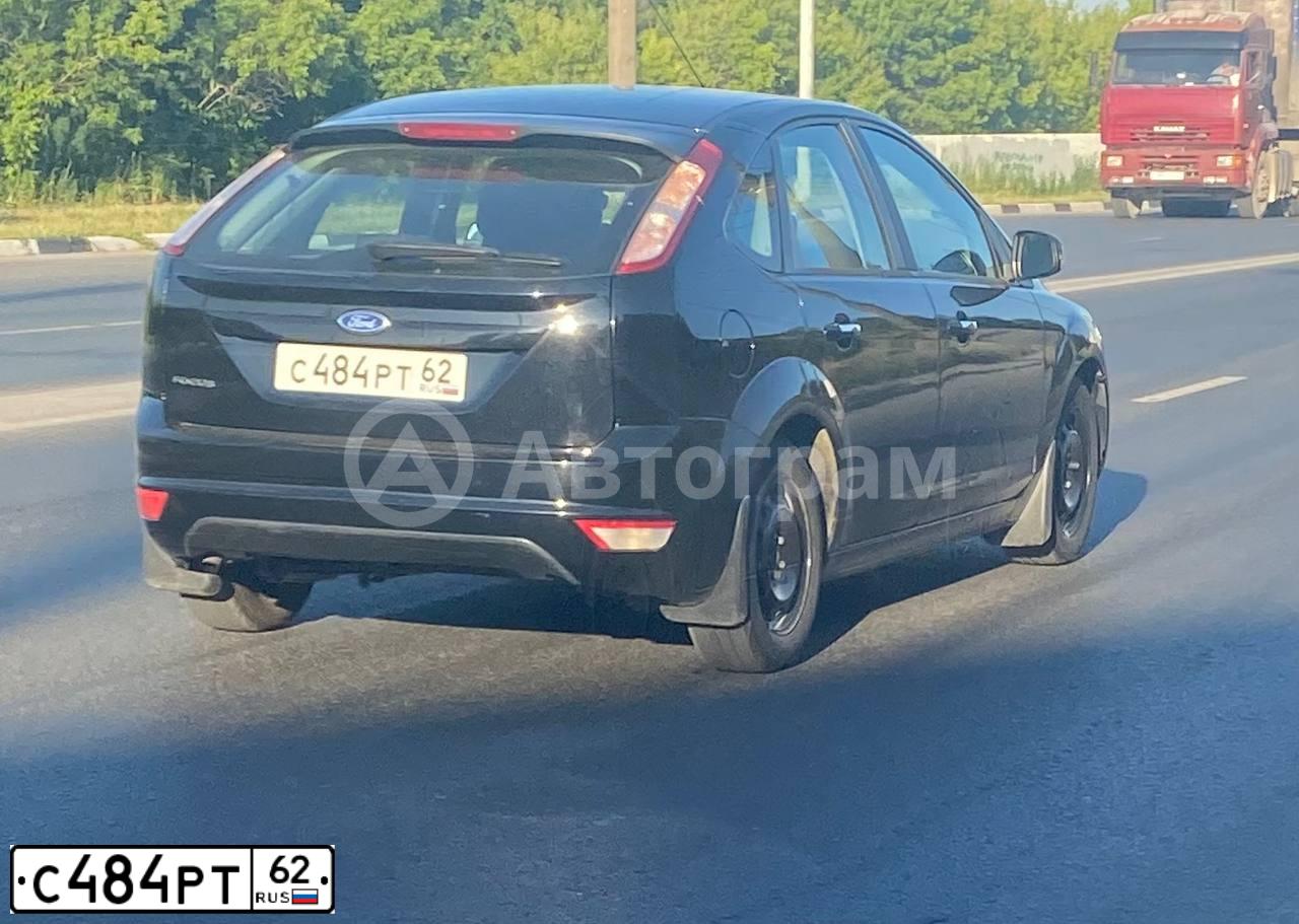 Фото автомобиля LADA 2114 SAMARA, 2010 — госномер В824ТТ62. Цвет: Сине-Черный