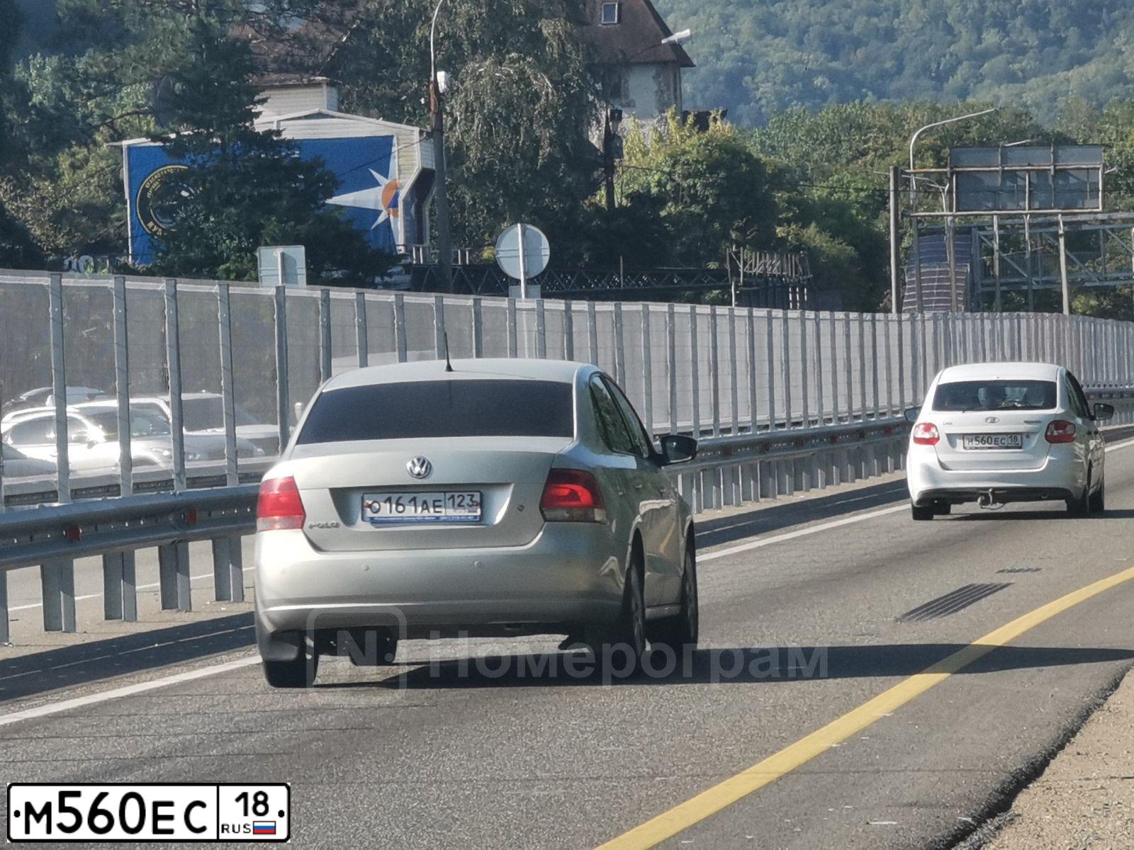 Фото автомобиля HYUNDAI ELANTRA, 2006 — госномер М560ЕС18. Цвет: ВИШНЕВЫЙ