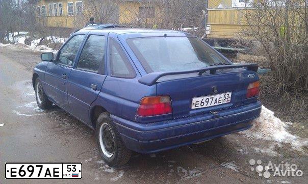 Фото автомобиля FORD ESCORT, 1992 — госномер Е697АЕ53