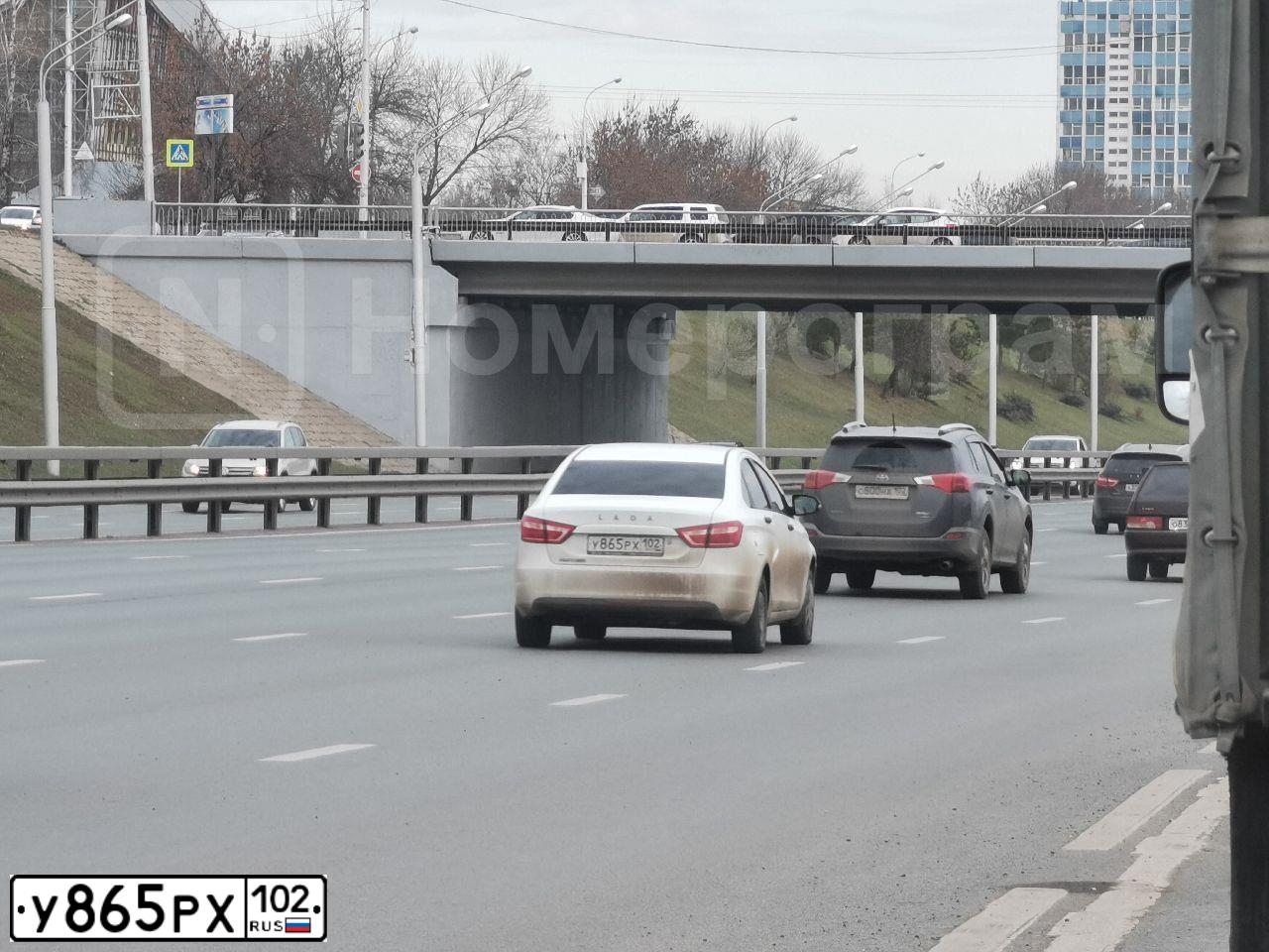 Фото автомобиля LADA VESTA, 2017 — госномер М615НР21. Цвет: Белый